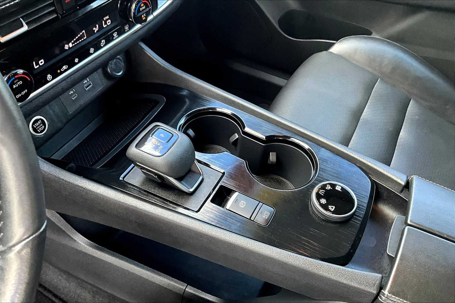 2021 Nissan Rogue SV - Photo 20