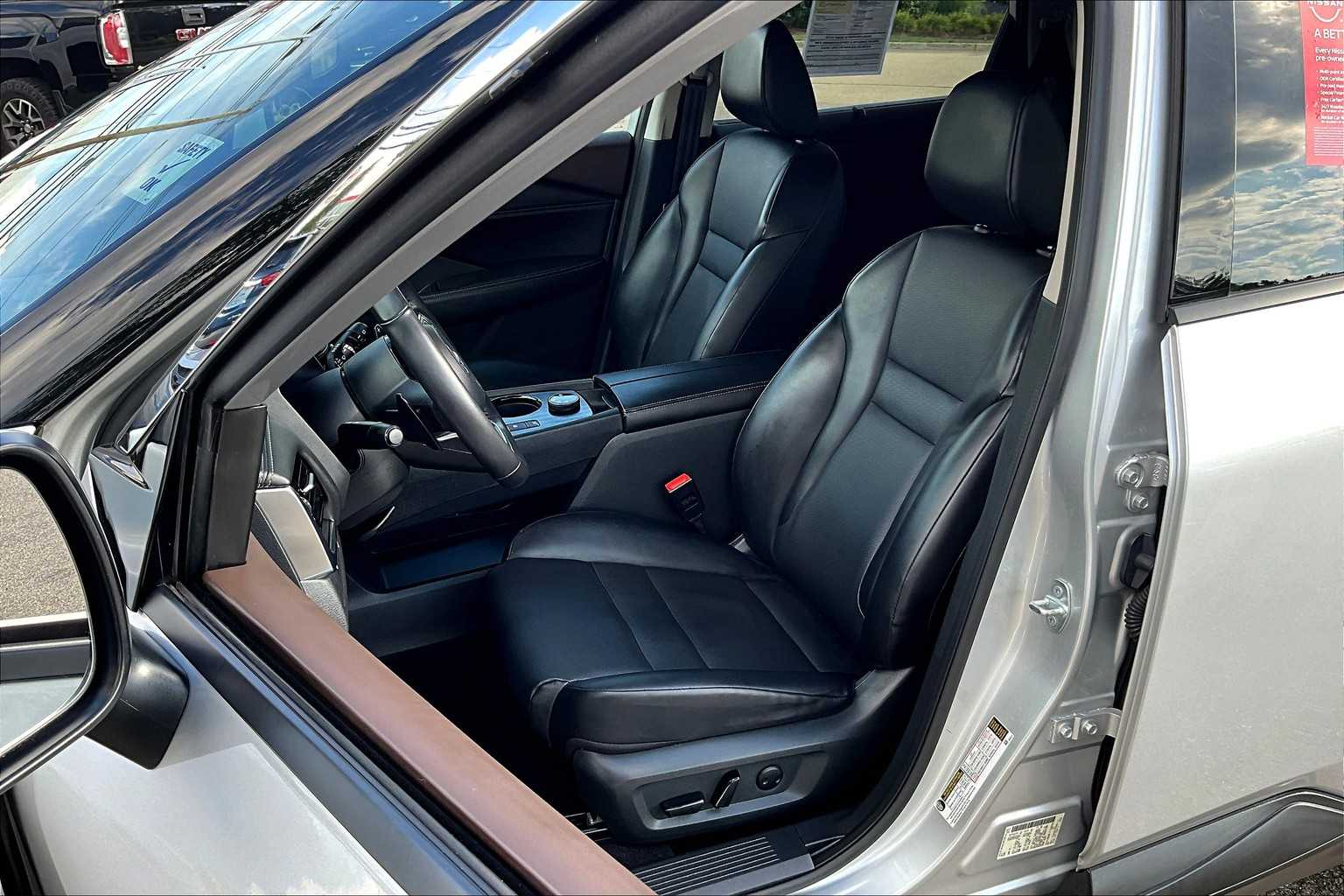 2021 Nissan Rogue SV - Photo 10
