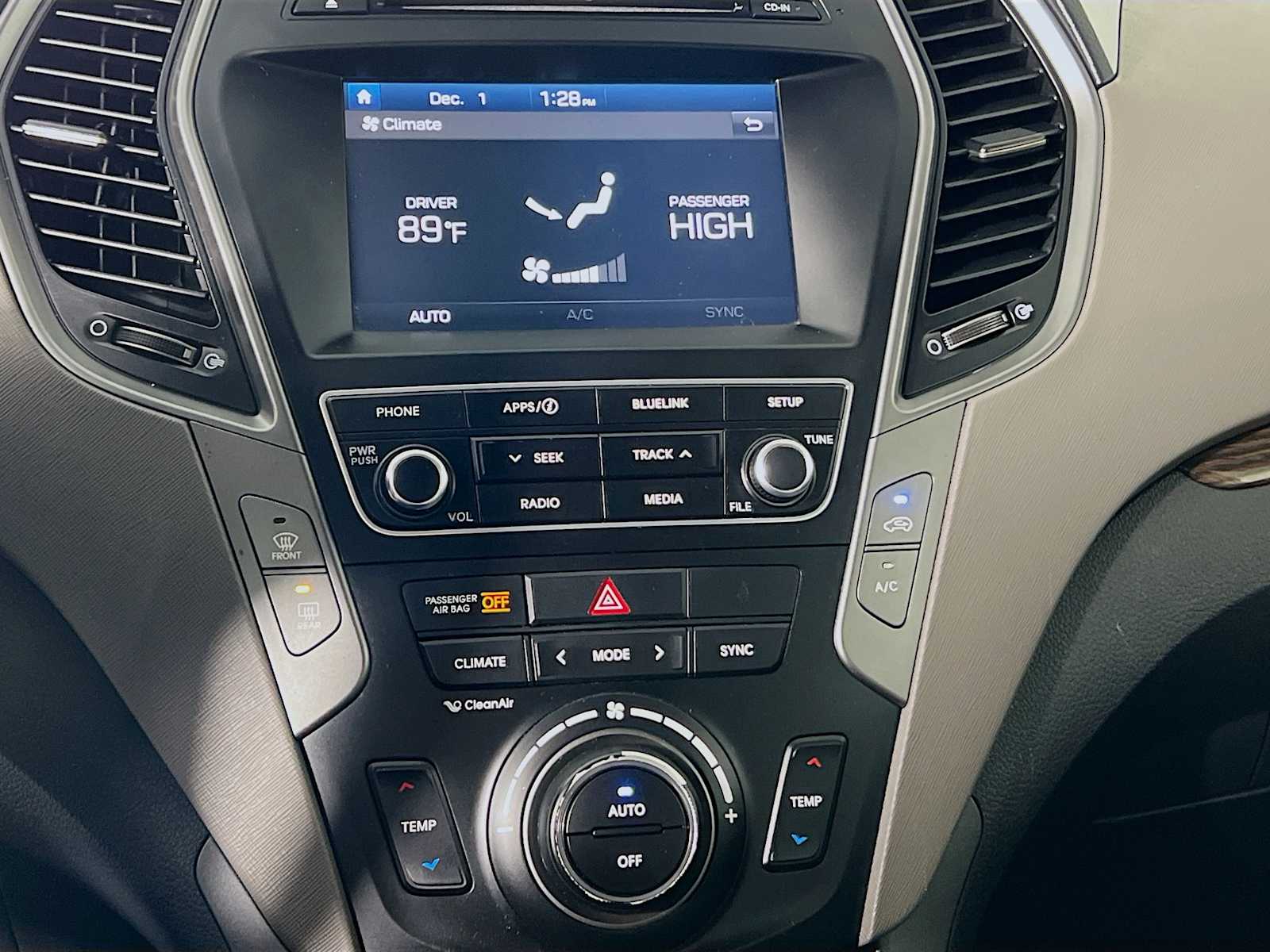 2018 Hyundai Santa Fe Sport 2.4L - Photo 15