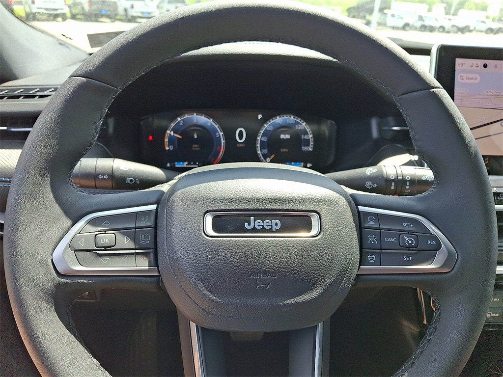 2025 Jeep Compass Limited - Photo 16