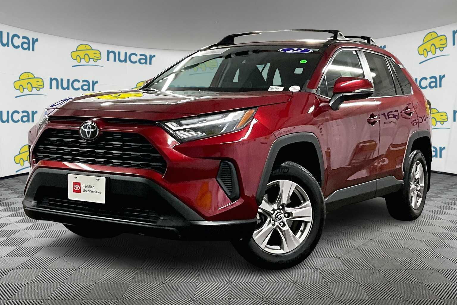 2022 Toyota RAV4 XLE - Photo 3