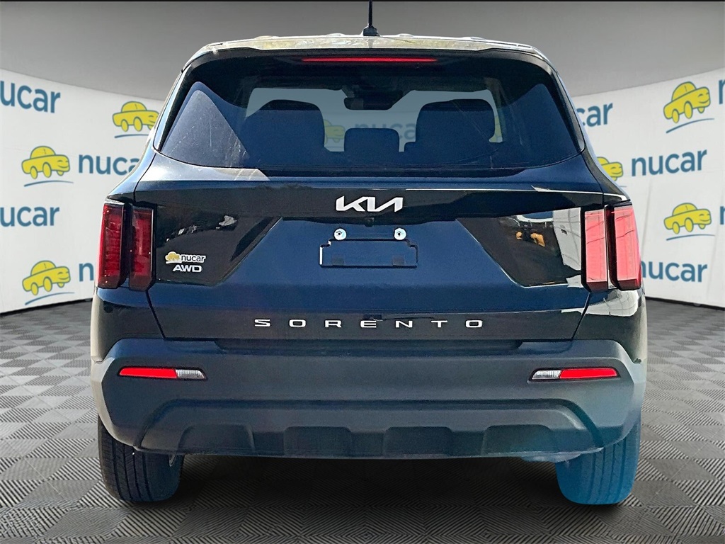 2022 Kia Sorento LX - Photo 5