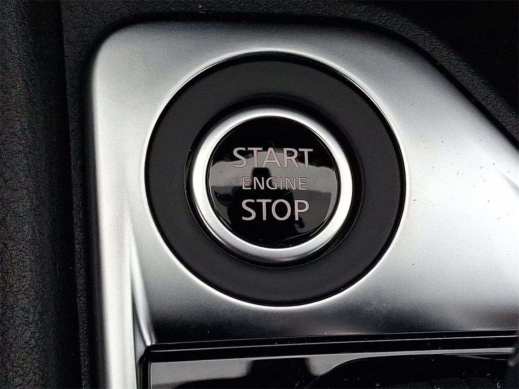 2025 Nissan Sentra SV - Photo 15