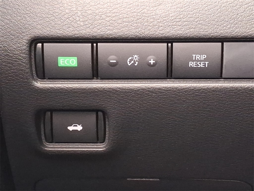 2025 Nissan Sentra SV - Photo 17