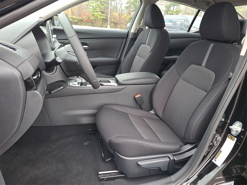 2025 Nissan Sentra SV - Photo 9