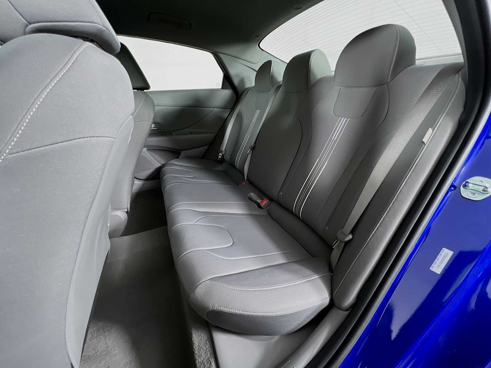 2025 Hyundai Elantra SEL Sport - Photo 13