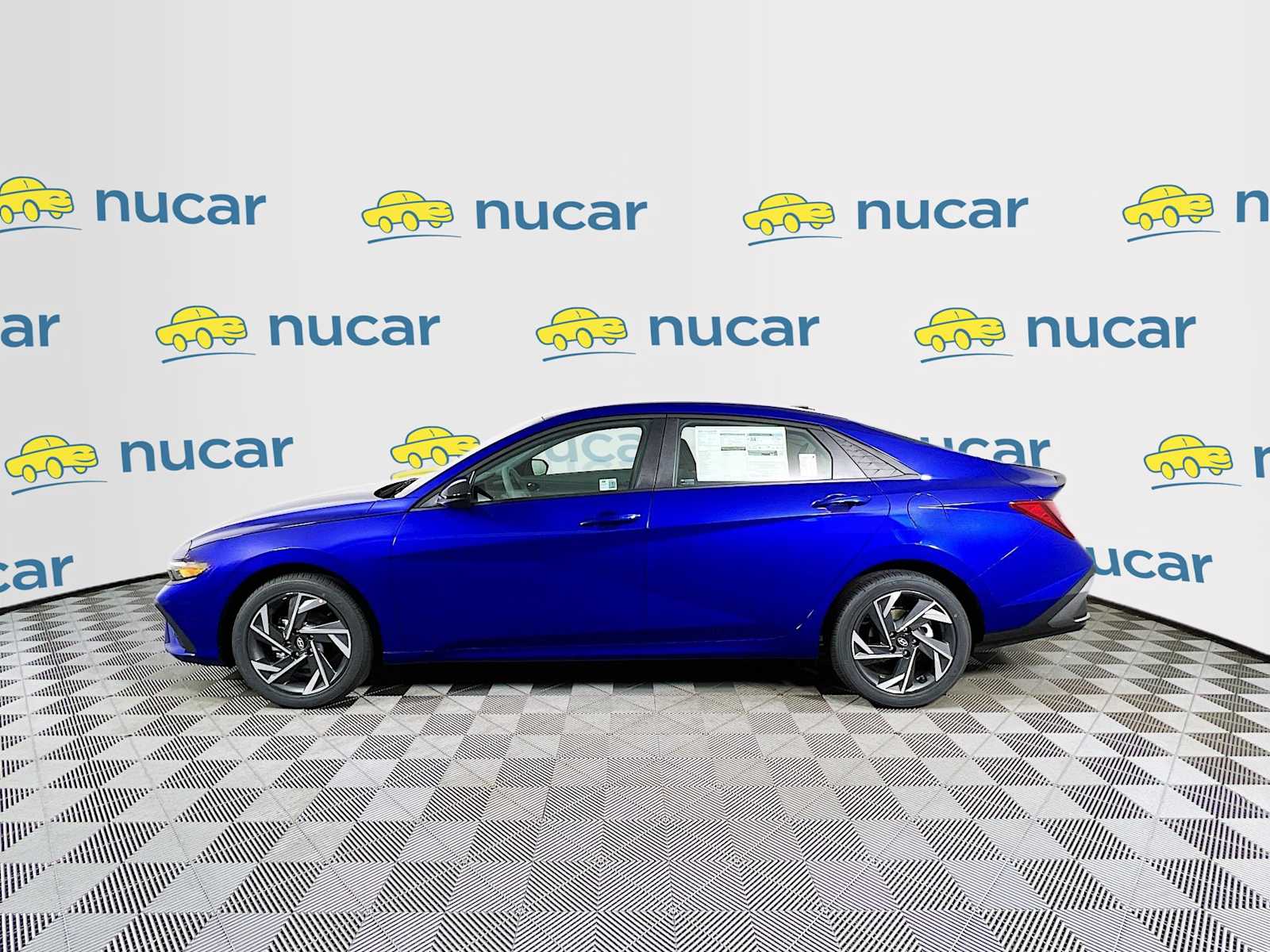 2025 Hyundai Elantra SEL Sport - Photo 3
