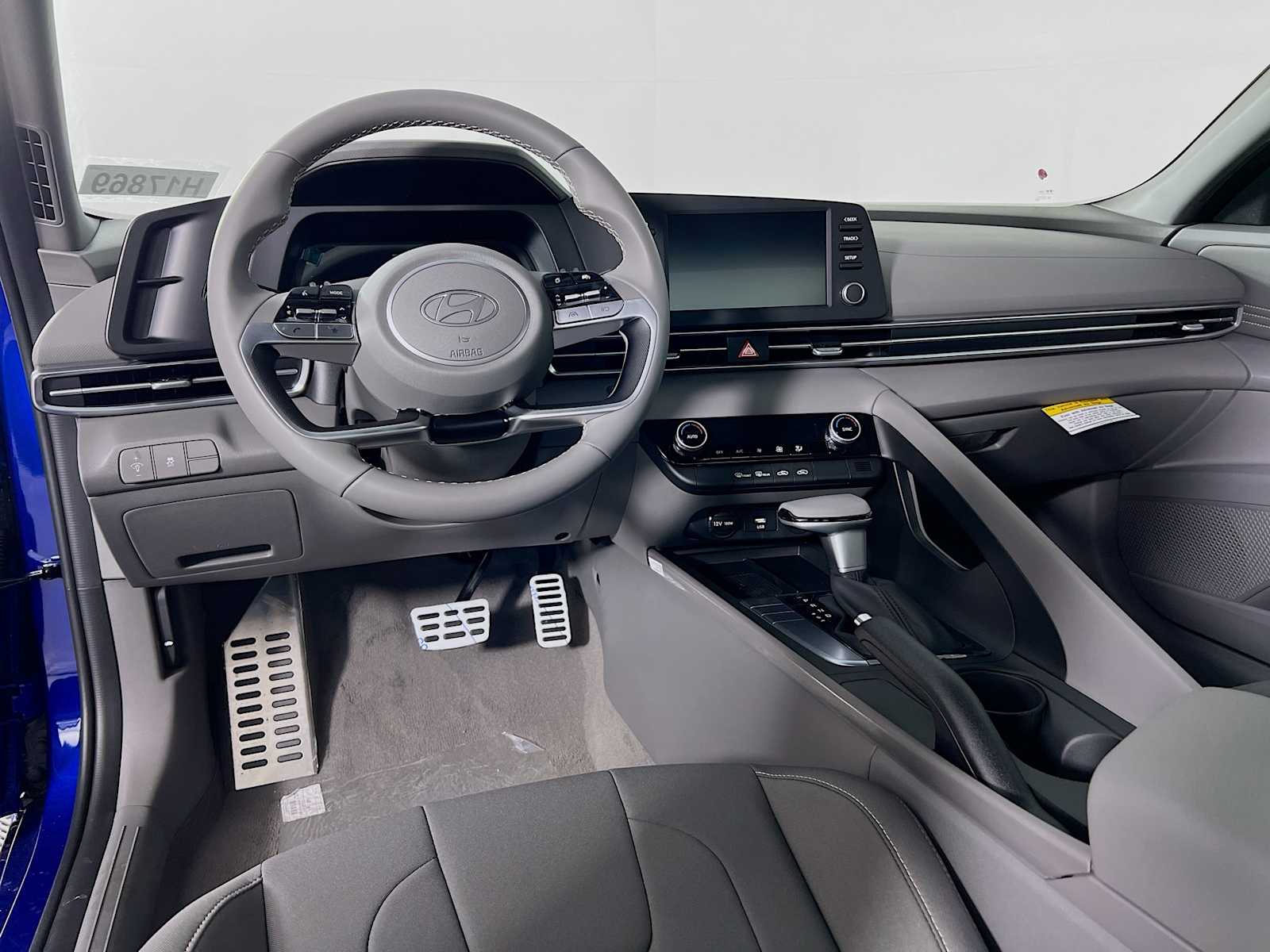 2025 Hyundai Elantra SEL Sport - Photo 6