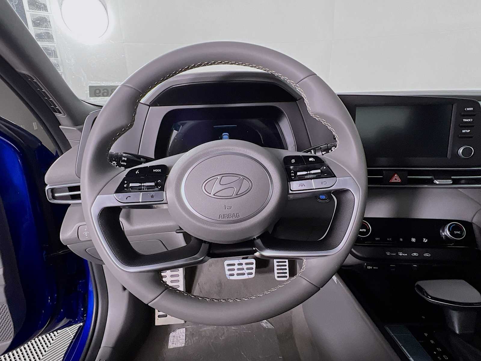 2025 Hyundai Elantra SEL Sport - Photo 7