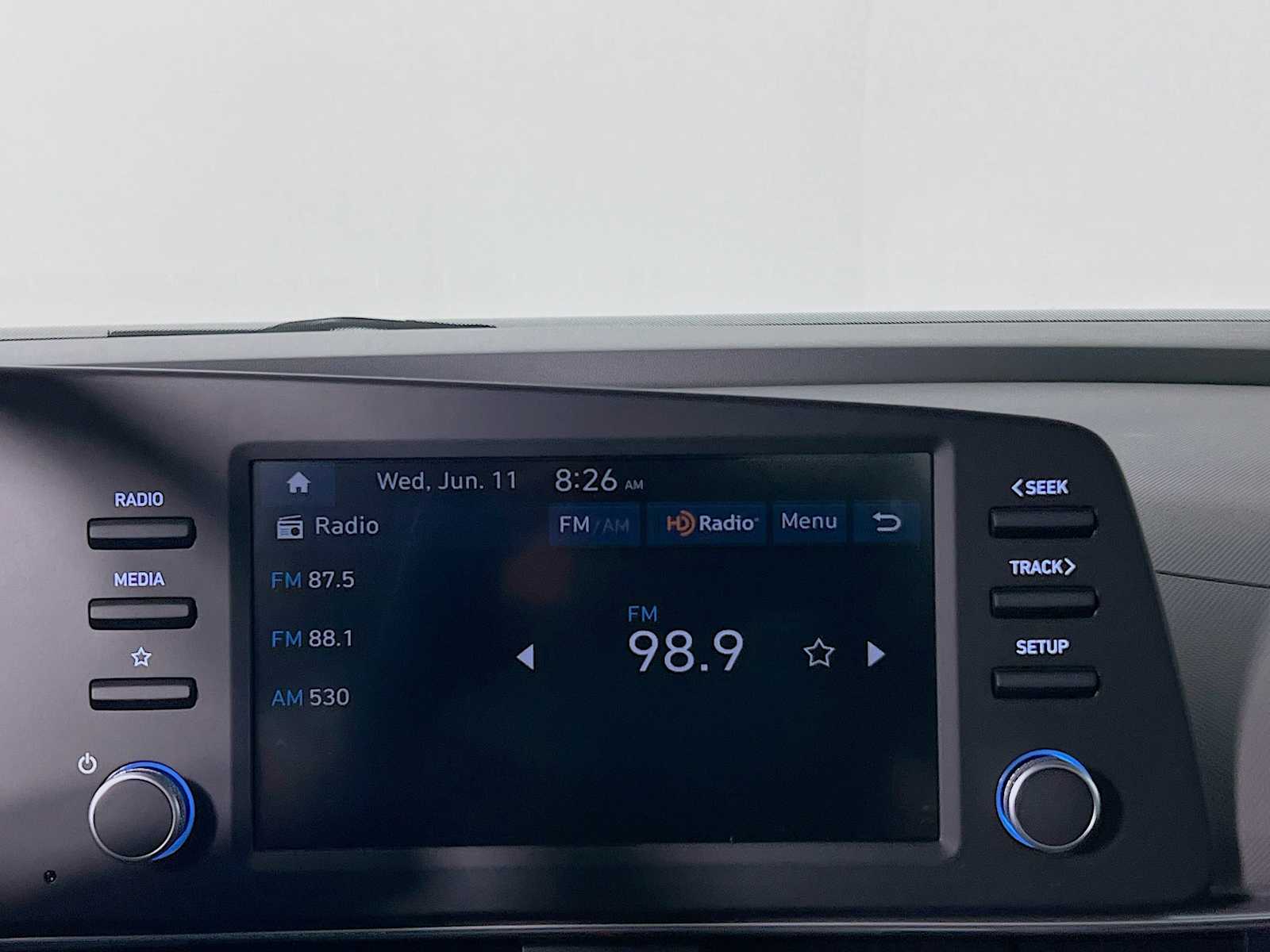 2025 Hyundai Elantra SEL Sport - Photo 8