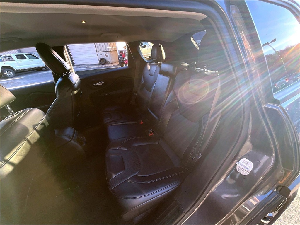 2023 Jeep Cherokee Altitude - Photo 15