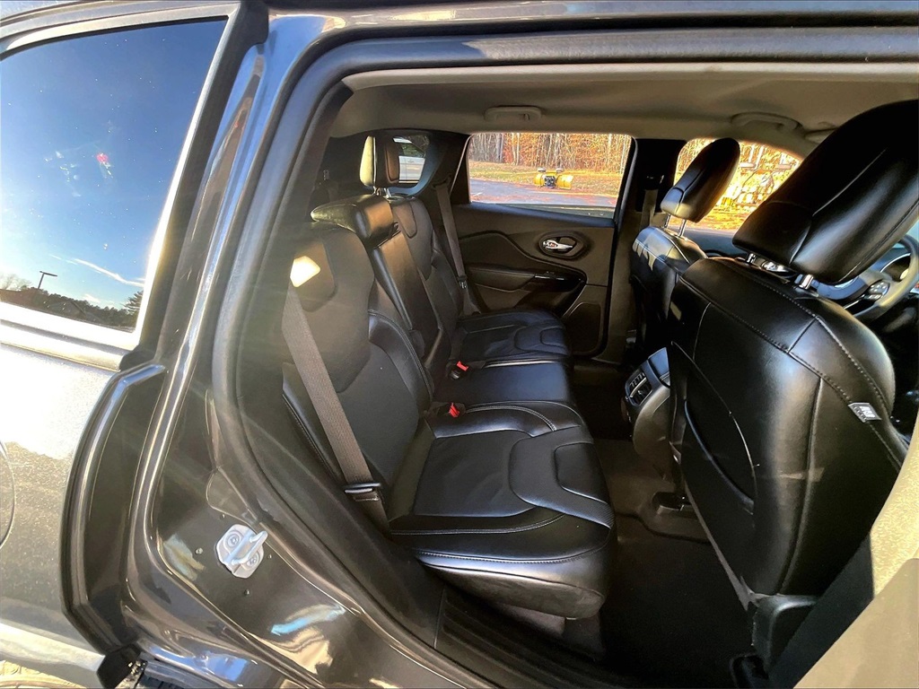 2023 Jeep Cherokee Altitude - Photo 16