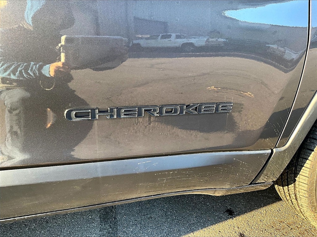 2023 Jeep Cherokee Altitude - Photo 28