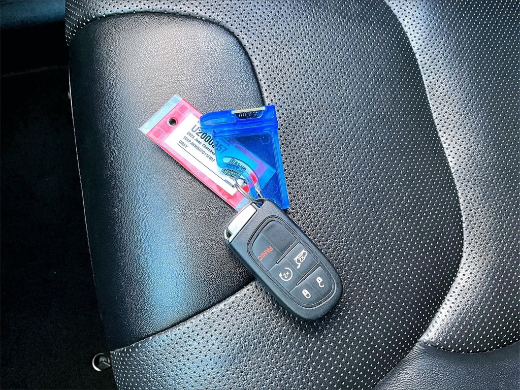 2023 Jeep Cherokee Altitude - Photo 30