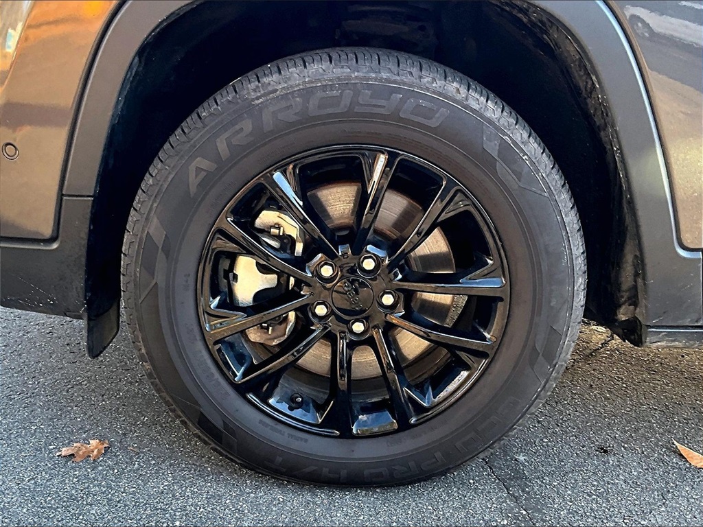 2023 Jeep Cherokee Altitude - Photo 7