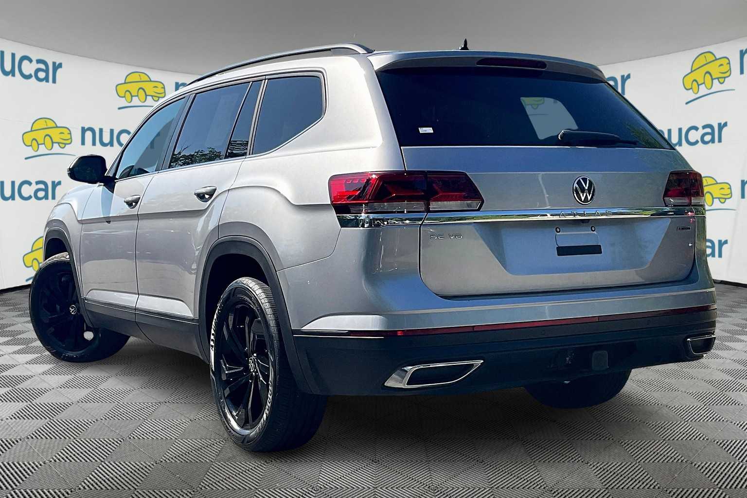 2022 Volkswagen Atlas 3.6L V6 SE w/Technology - Photo 4