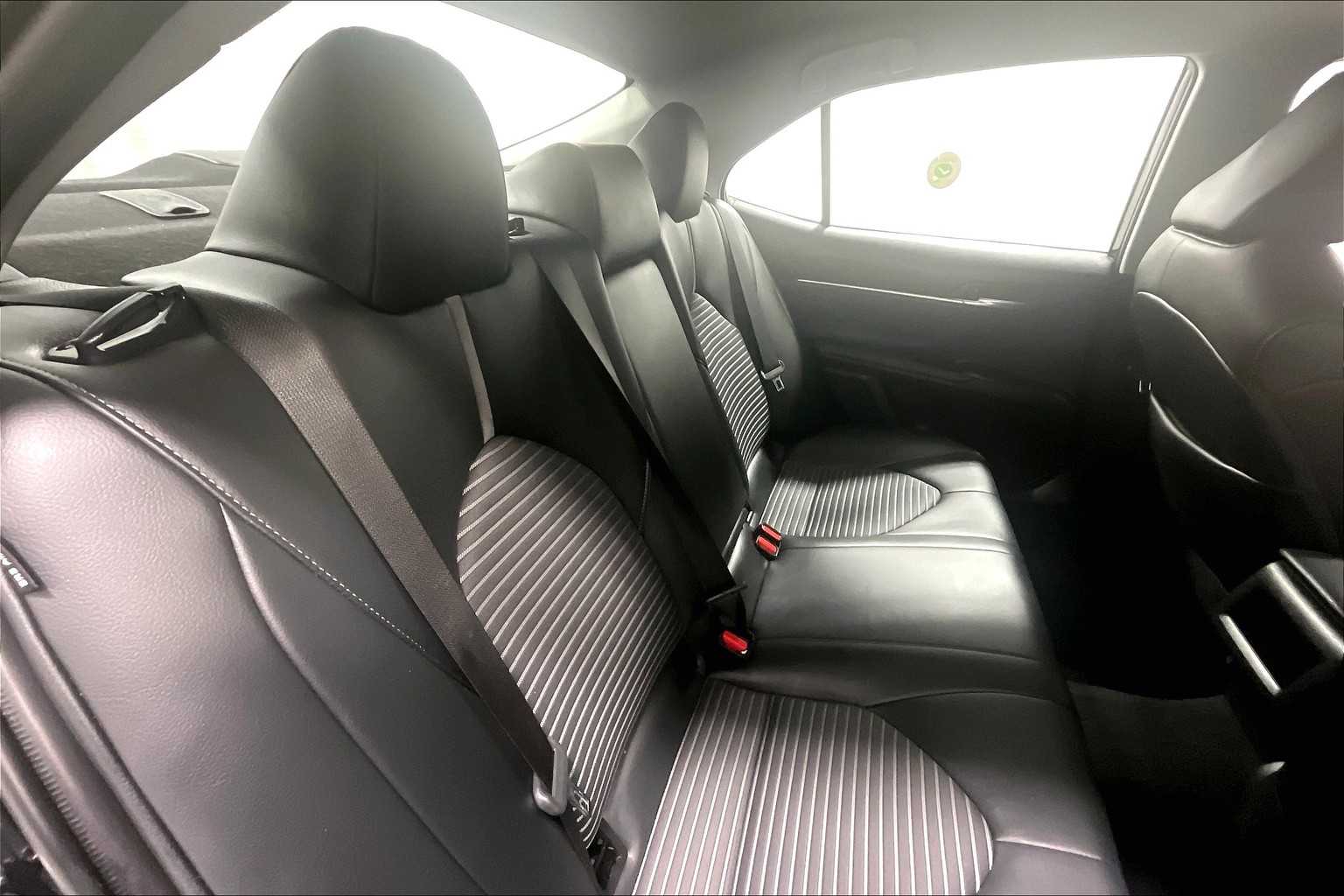 2023 Toyota Camry SE - Photo 16