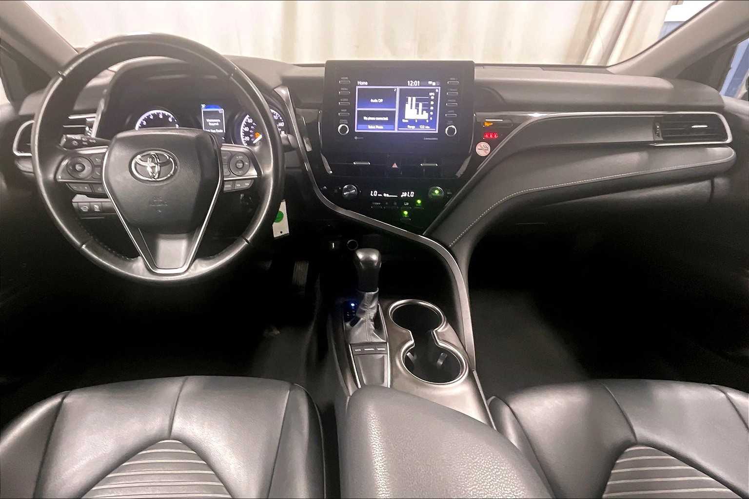 2023 Toyota Camry SE - Photo 21