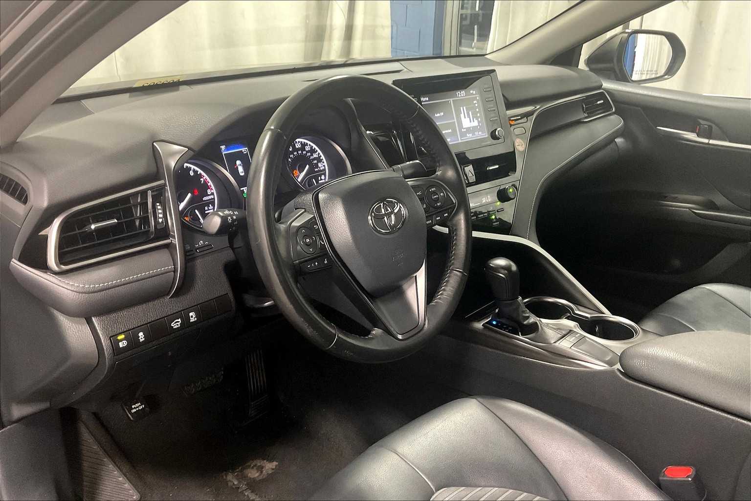 2023 Toyota Camry SE - Photo 8