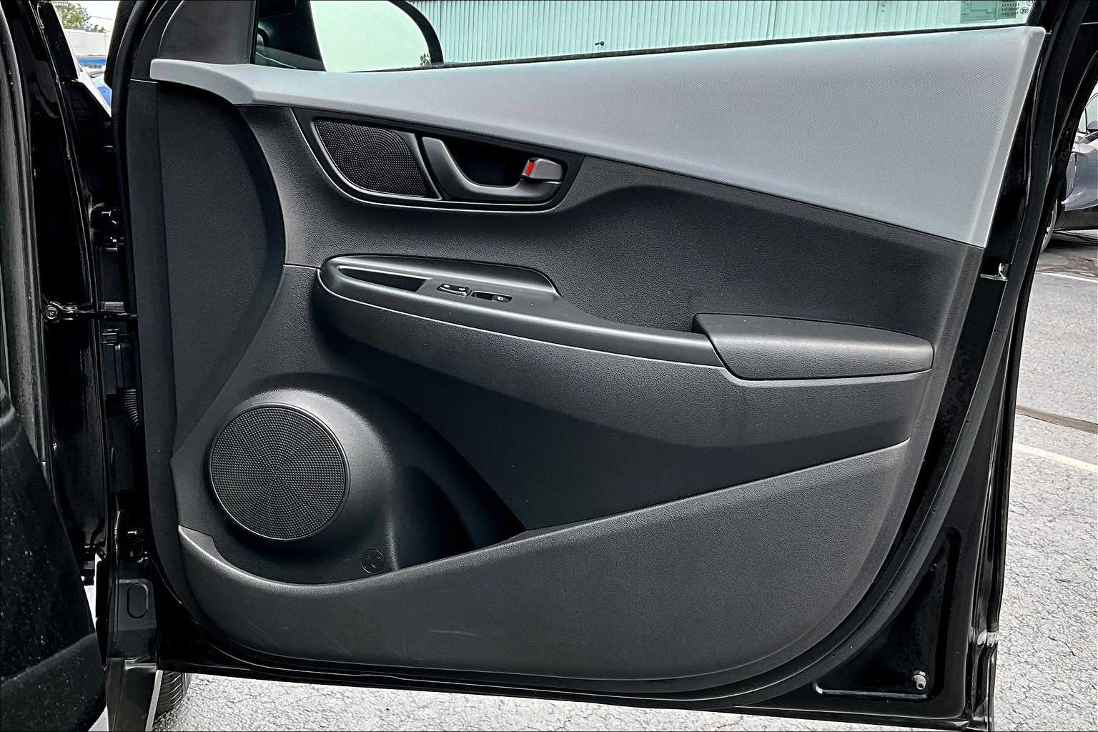 2020 Hyundai Kona SE - Photo 12