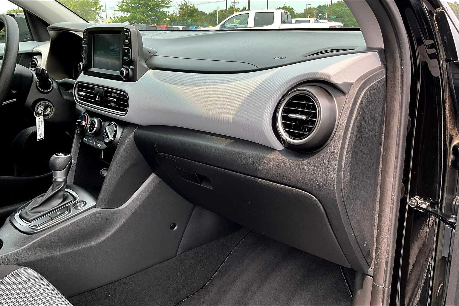 2020 Hyundai Kona SE - Photo 13