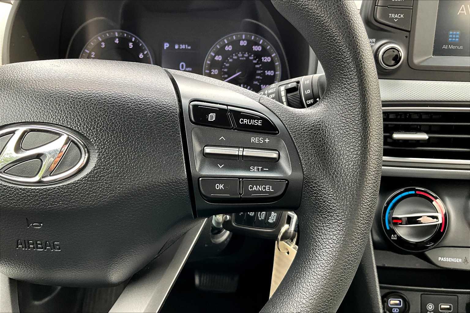 2020 Hyundai Kona SE - Photo 24