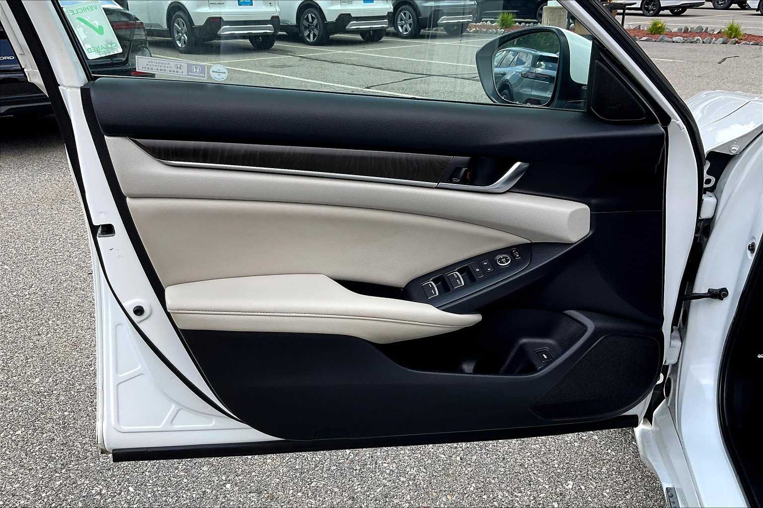 2020 Honda Accord EX - Photo 17