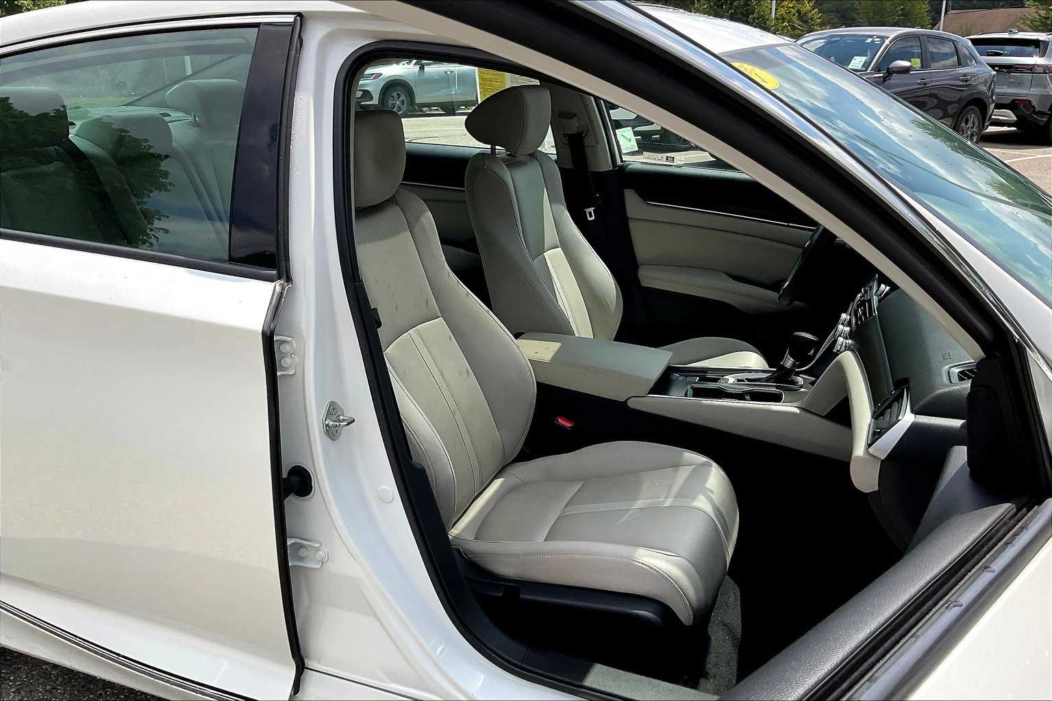 2020 Honda Accord EX - Photo 21