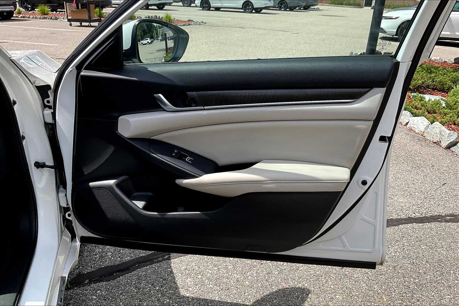 2020 Honda Accord EX - Photo 23