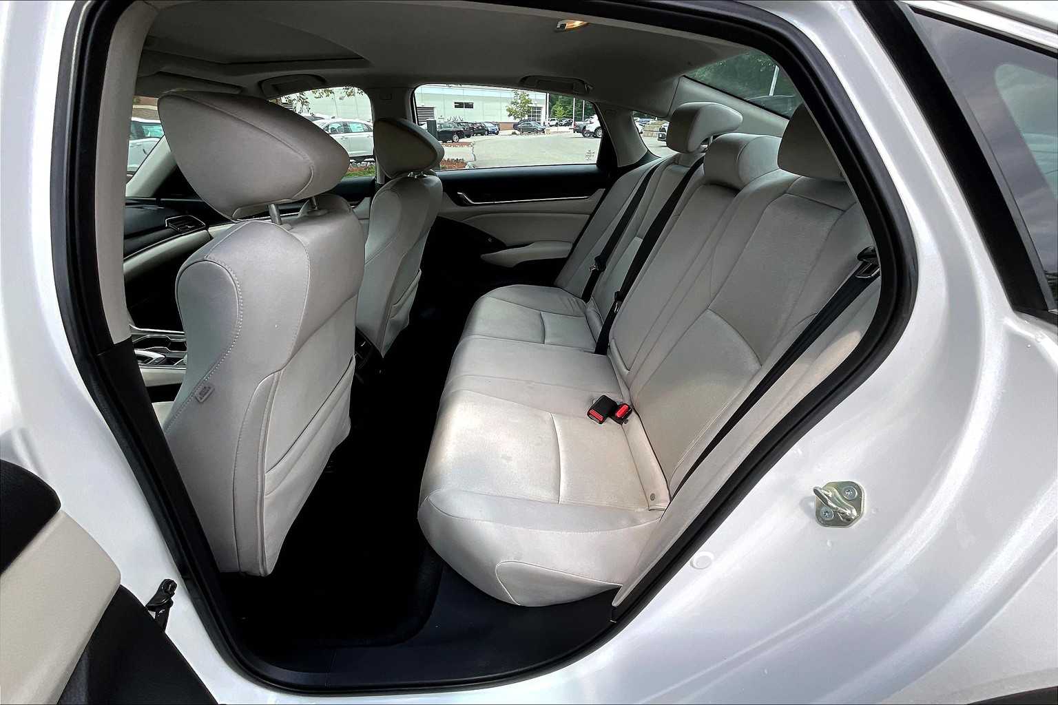 2020 Honda Accord EX - Photo 28