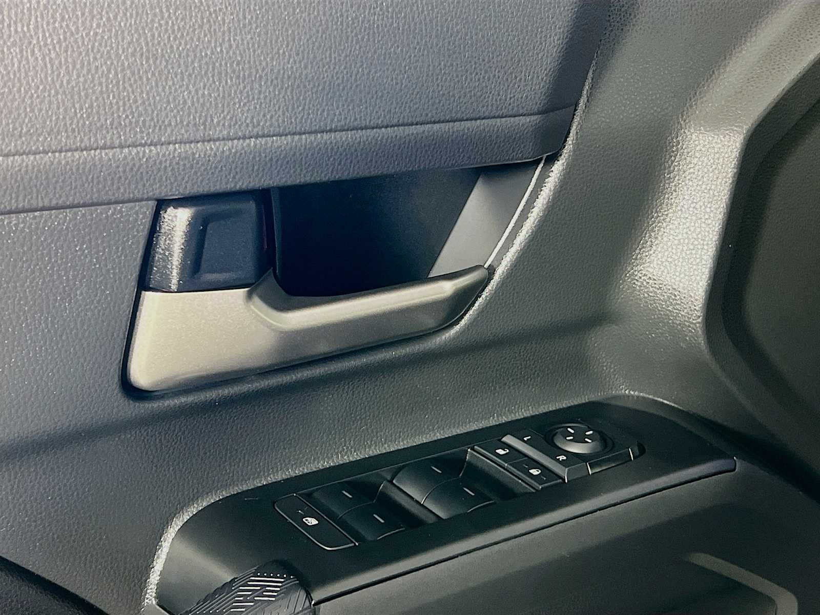 2025 Toyota Tacoma TRD Sport - Photo 17