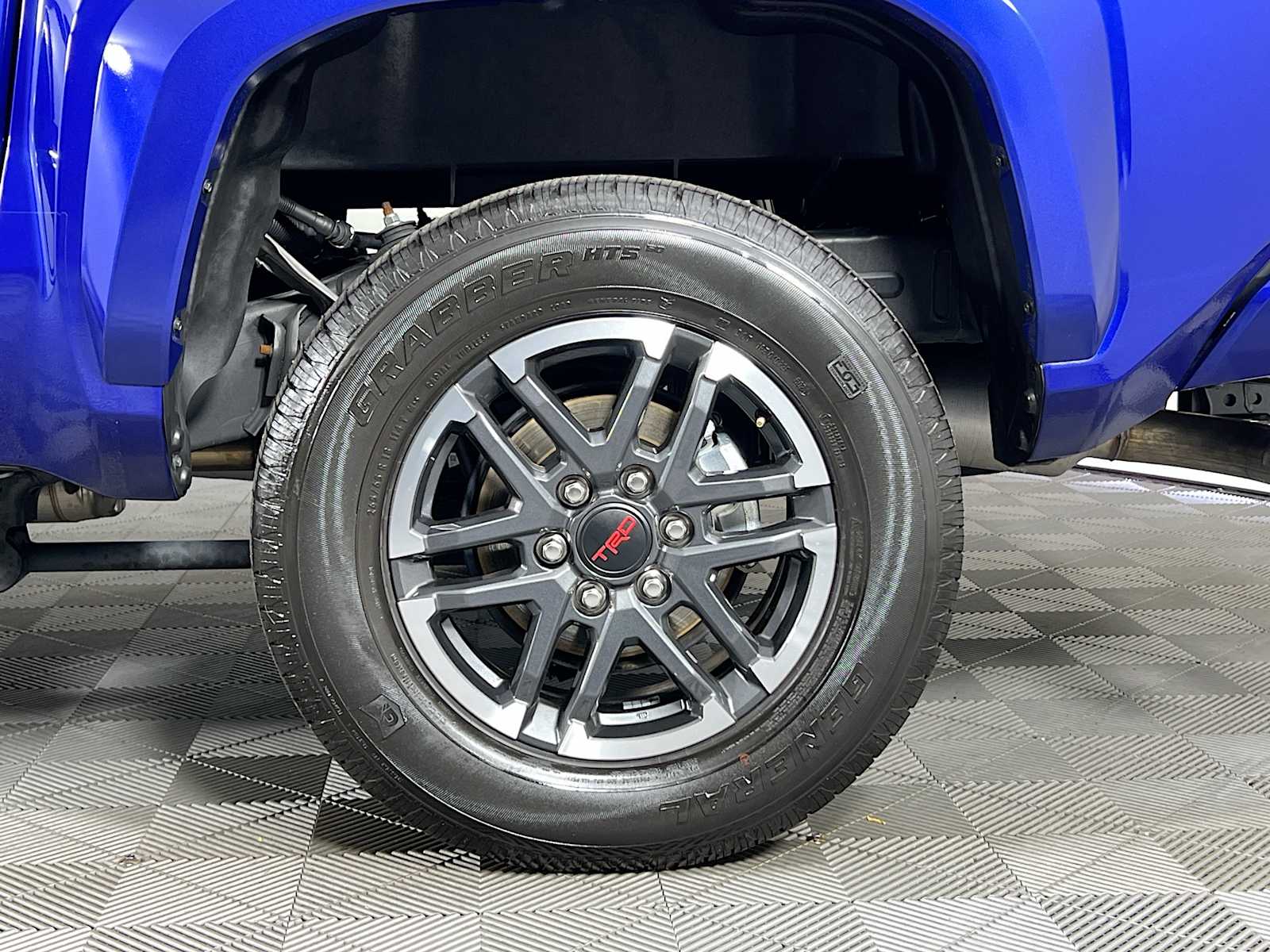 2025 Toyota Tacoma TRD Sport - Photo 30