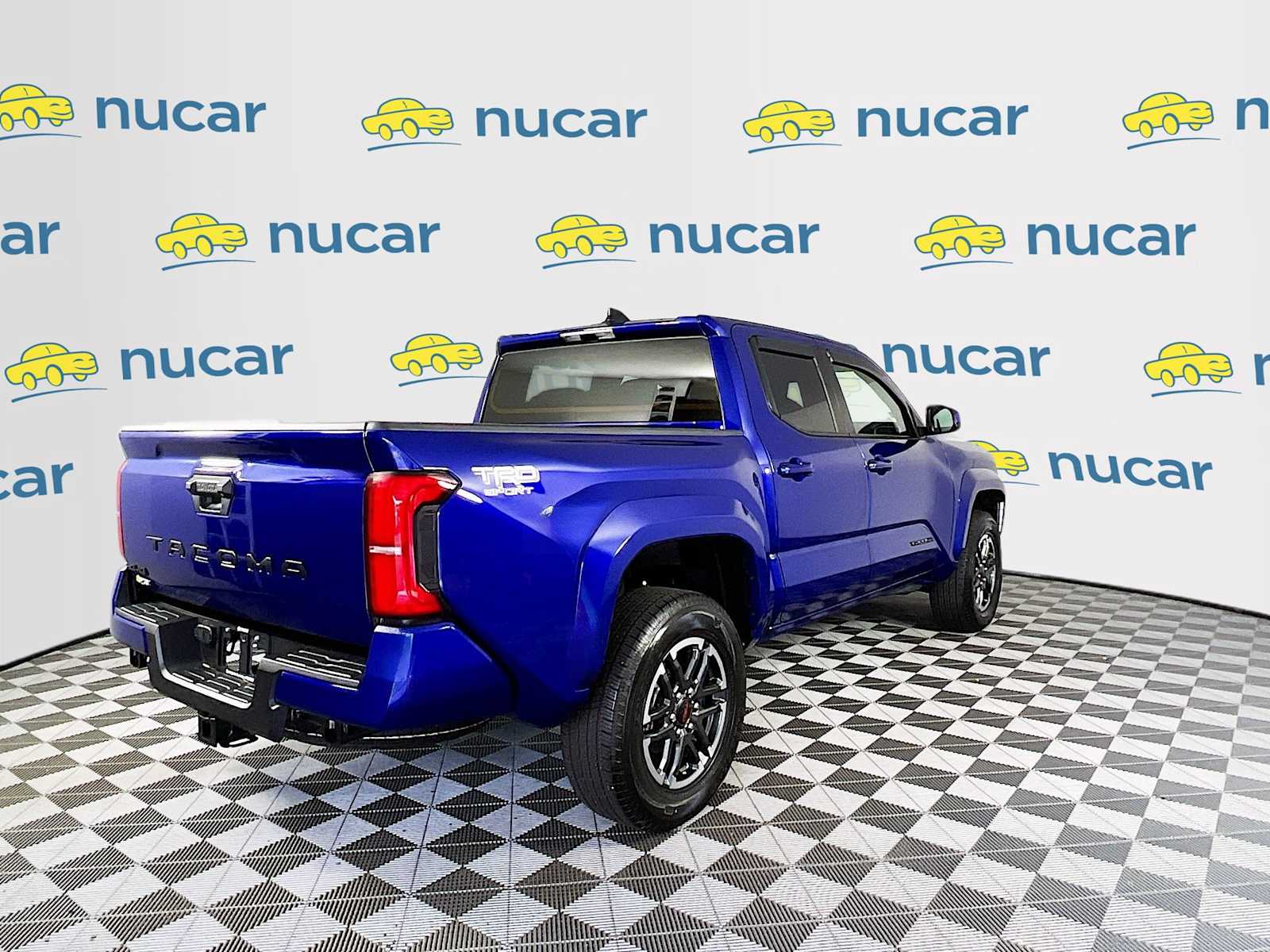 2025 Toyota Tacoma TRD Sport - Photo 7