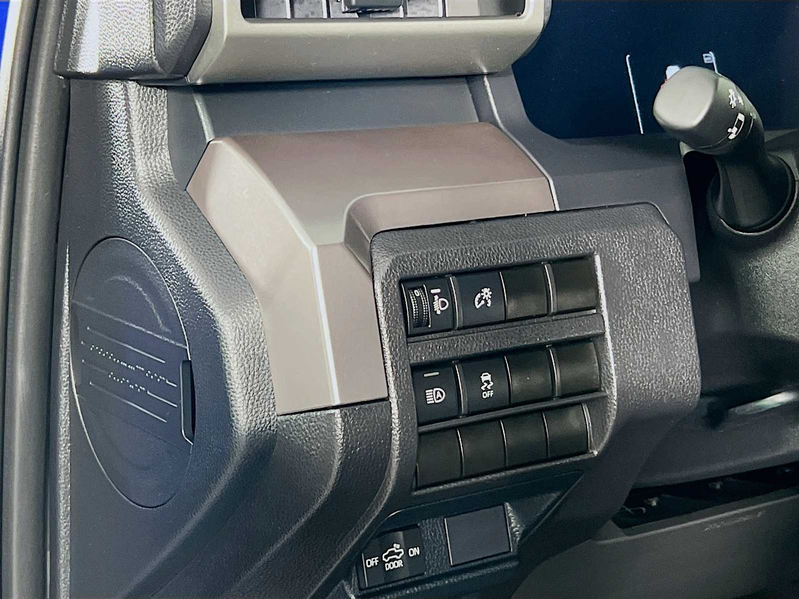 2025 Toyota Tacoma TRD Sport - Photo 10