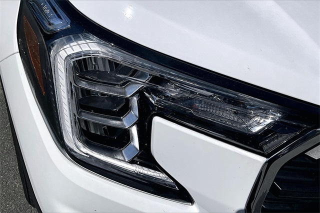 2024 GMC Terrain SLE - Photo 30