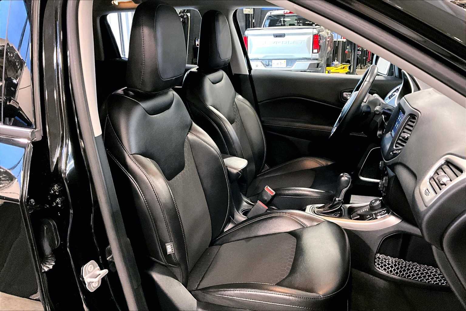 2020 Jeep Compass Latitude - Photo 11