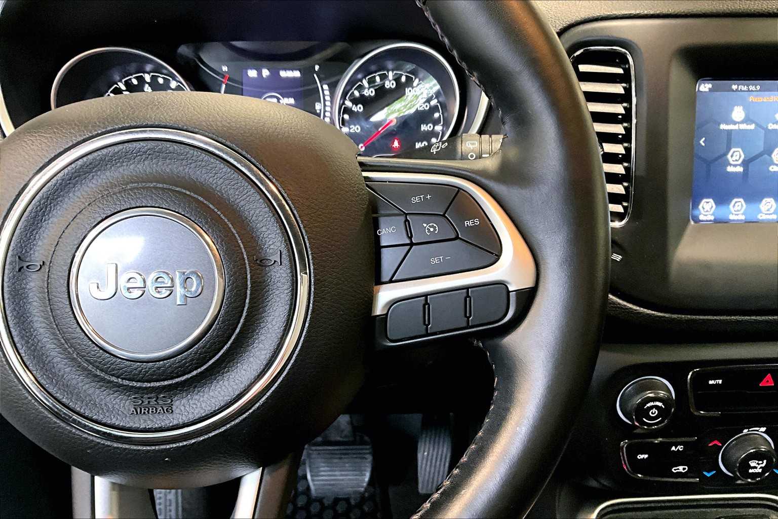 2020 Jeep Compass Latitude - Photo 25
