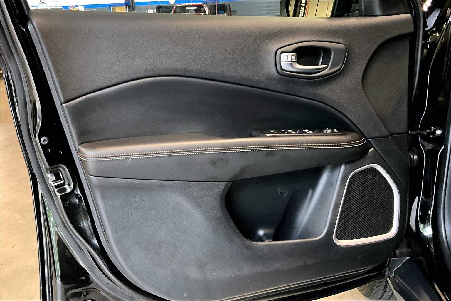 2020 Jeep Compass Latitude - Photo 9