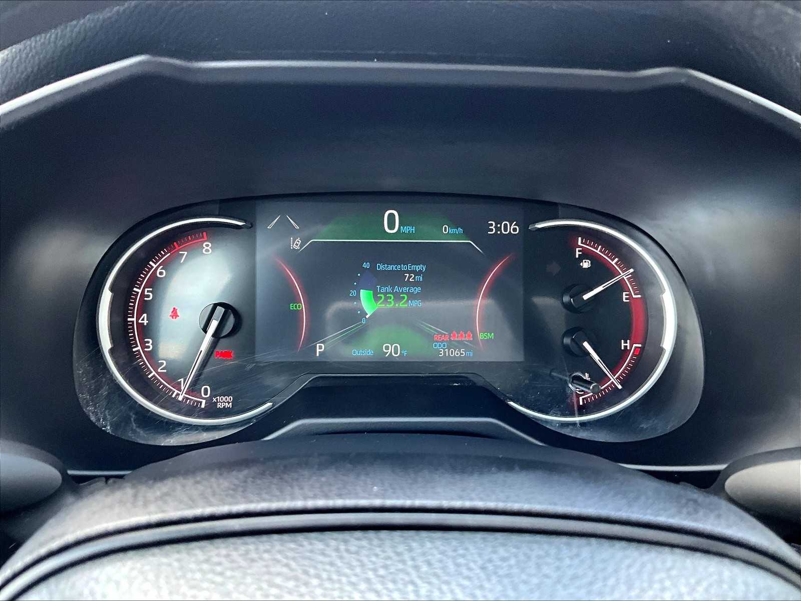 2023 Toyota RAV4 XLE - Photo 28
