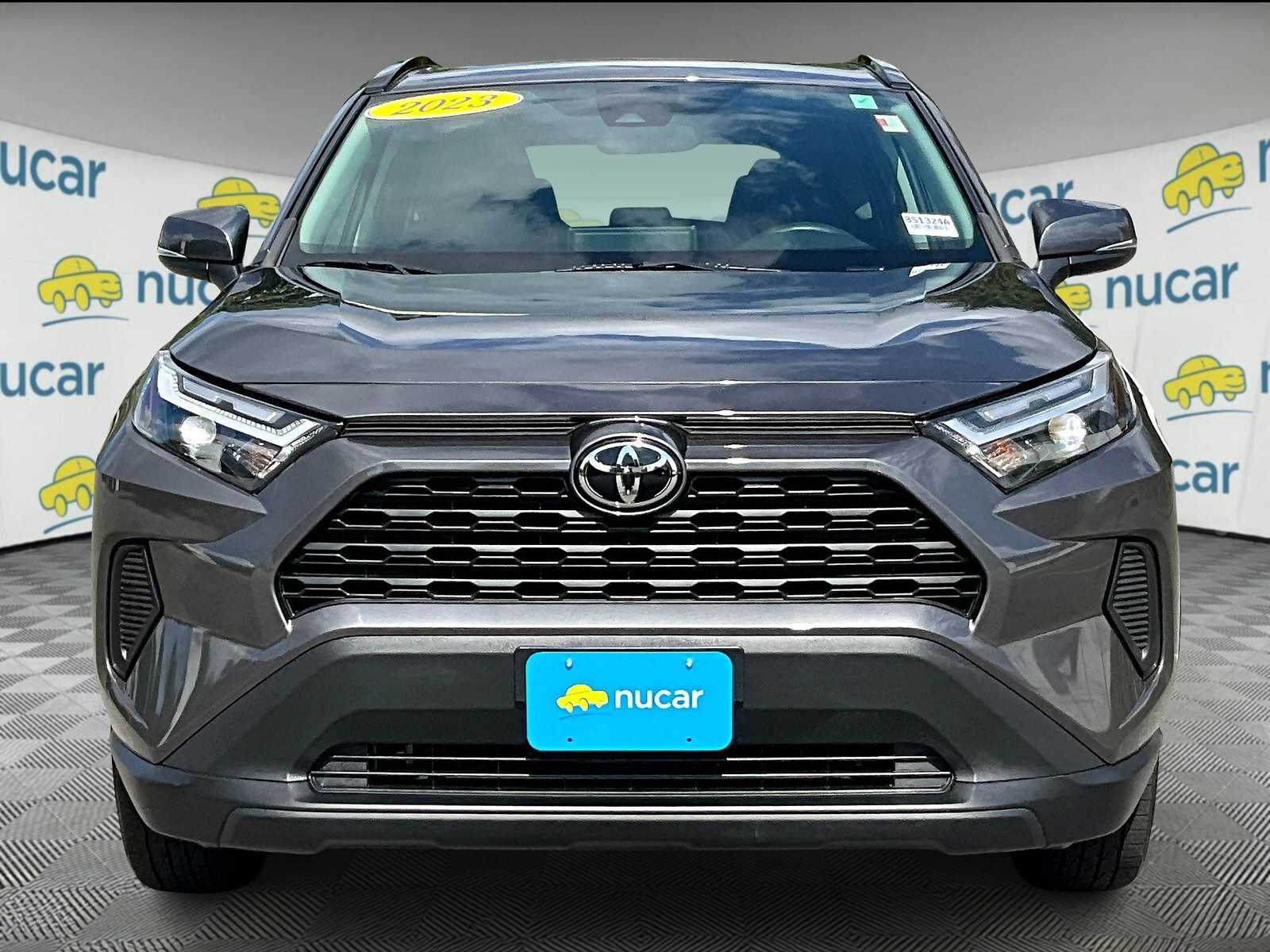 2023 Toyota RAV4 XLE - Photo 3