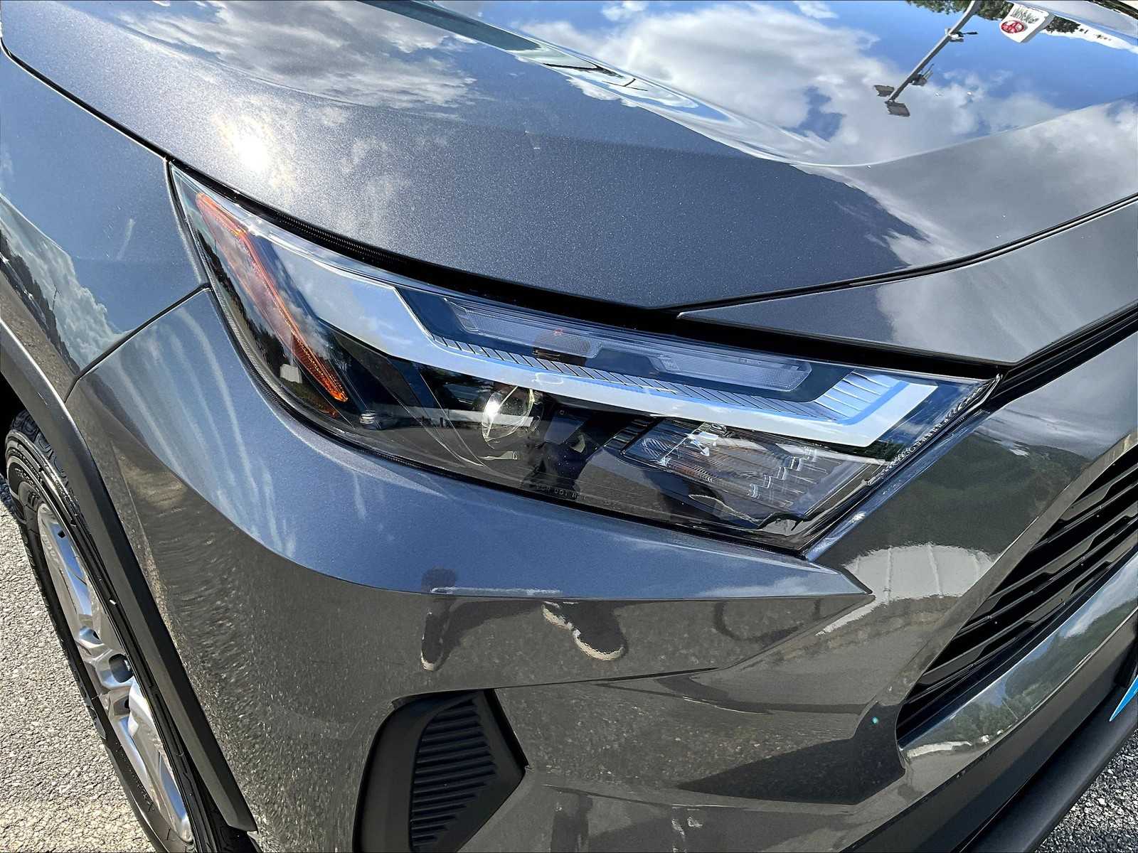 2023 Toyota RAV4 XLE - Photo 36