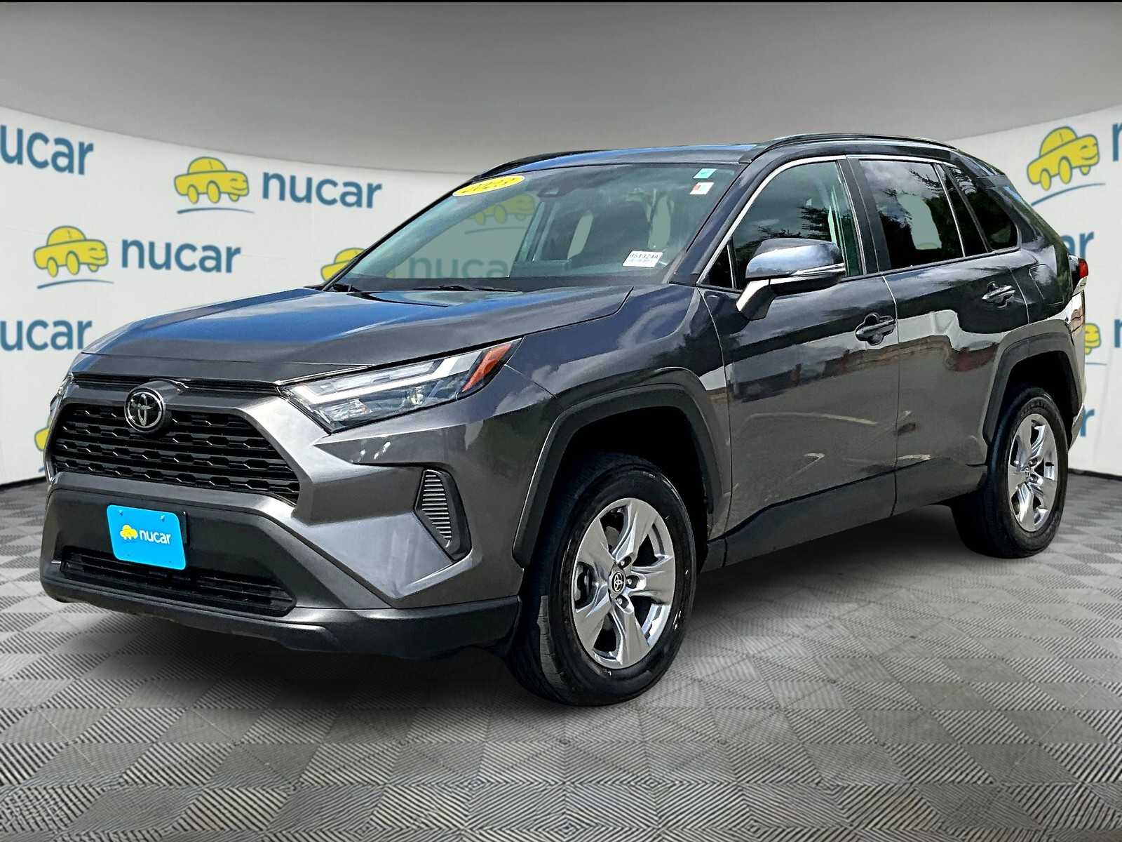 2023 Toyota RAV4 XLE - Photo 5