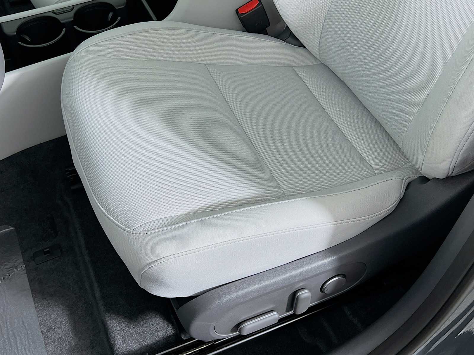 2025 Hyundai Kona SEL Convenience - Photo 18