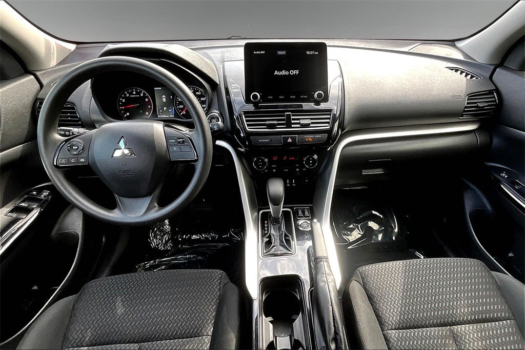 2024 Mitsubishi Eclipse Cross LE - Photo 17