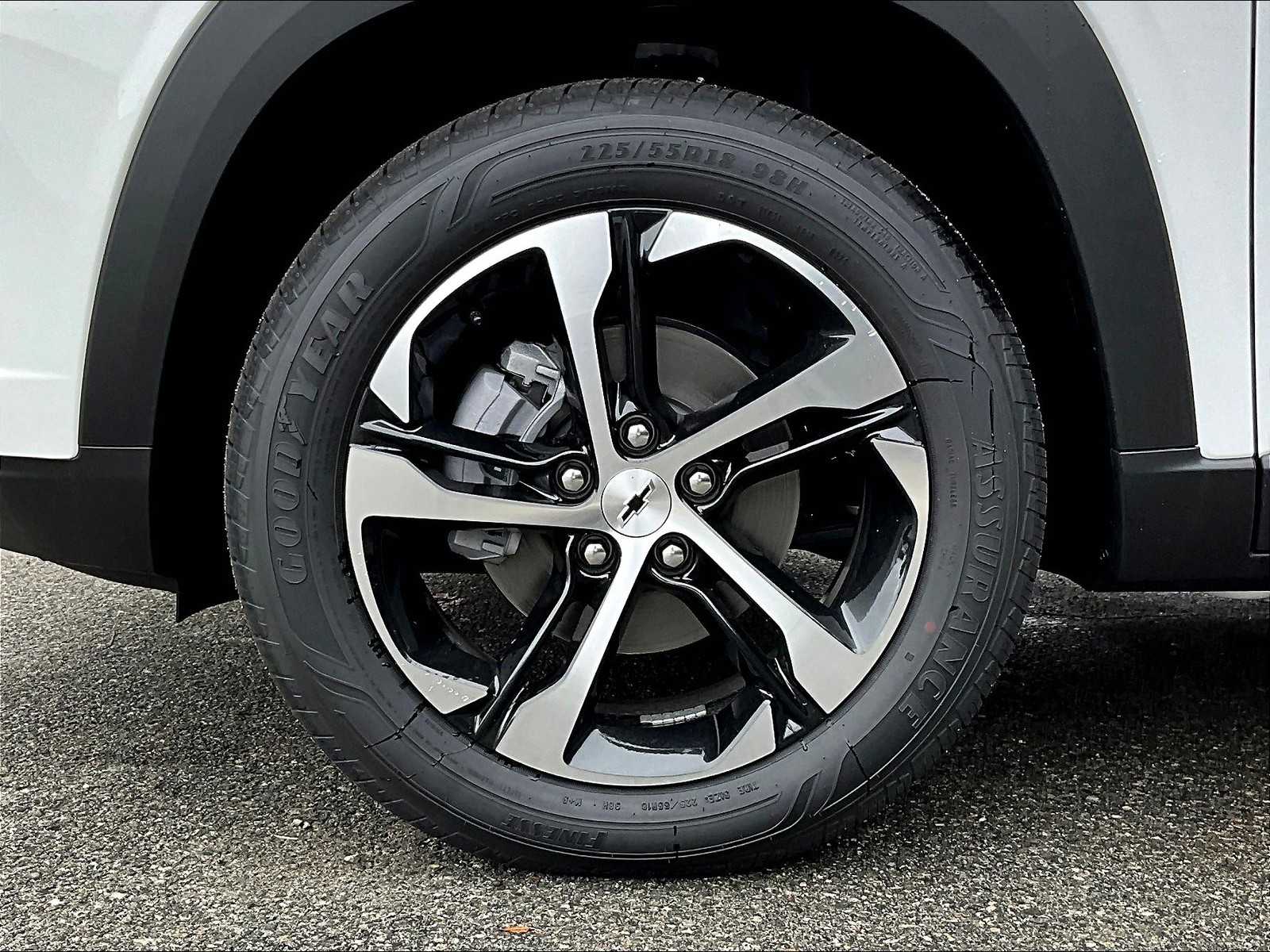 2025 Chevrolet Trax 1RS - Photo 8