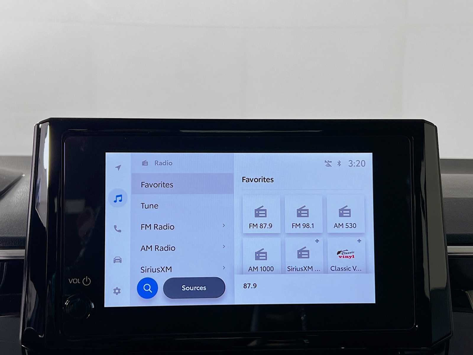 2025 Toyota Corolla Hybrid LE - Photo 8