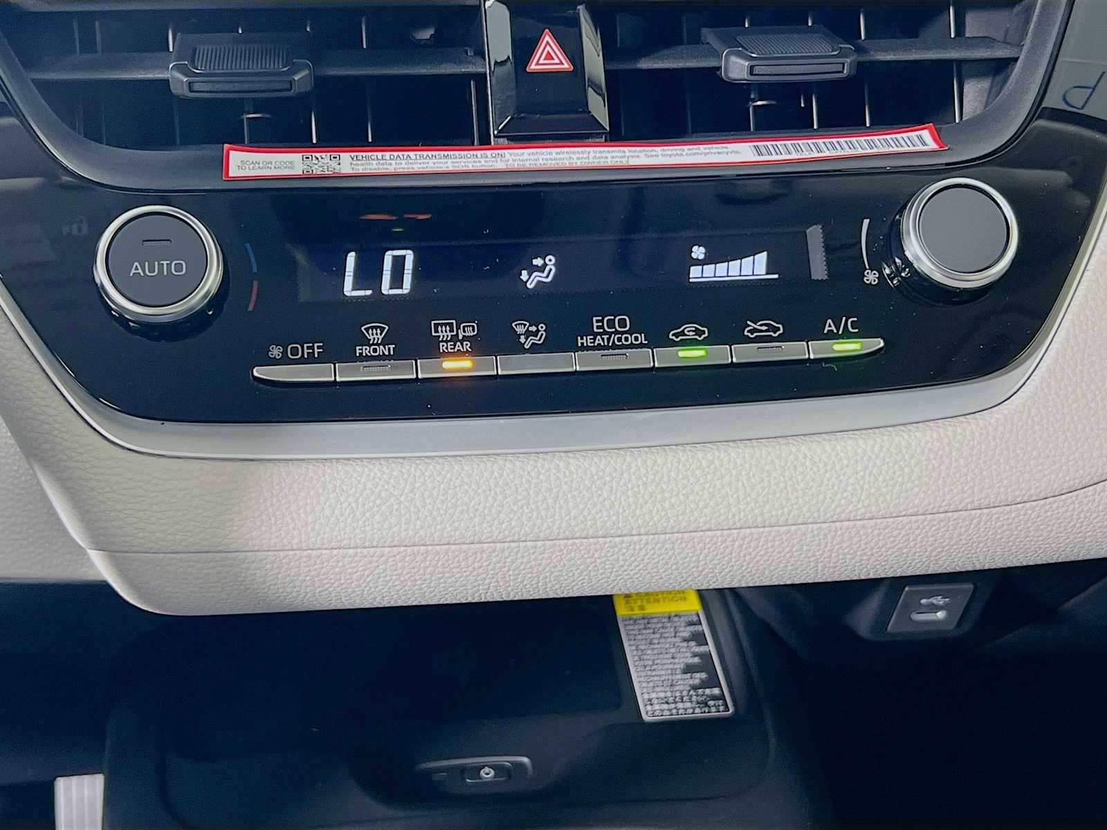 2025 Toyota Corolla Hybrid LE - Photo 10