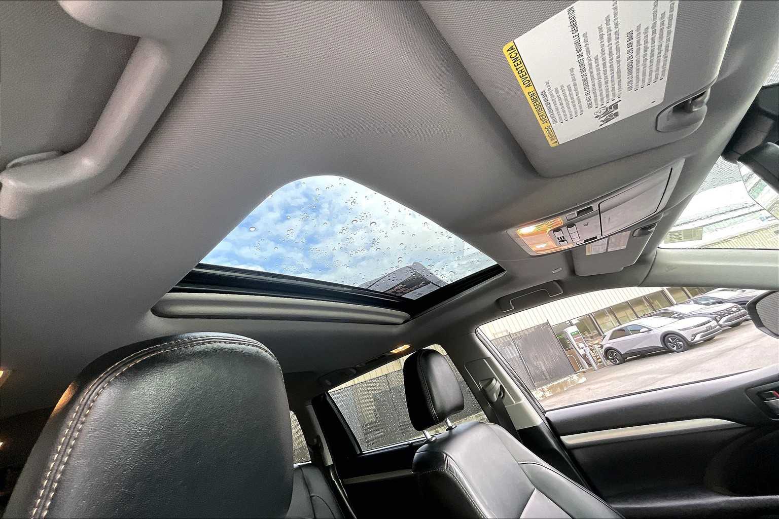 2019 Toyota Highlander XLE - Photo 22