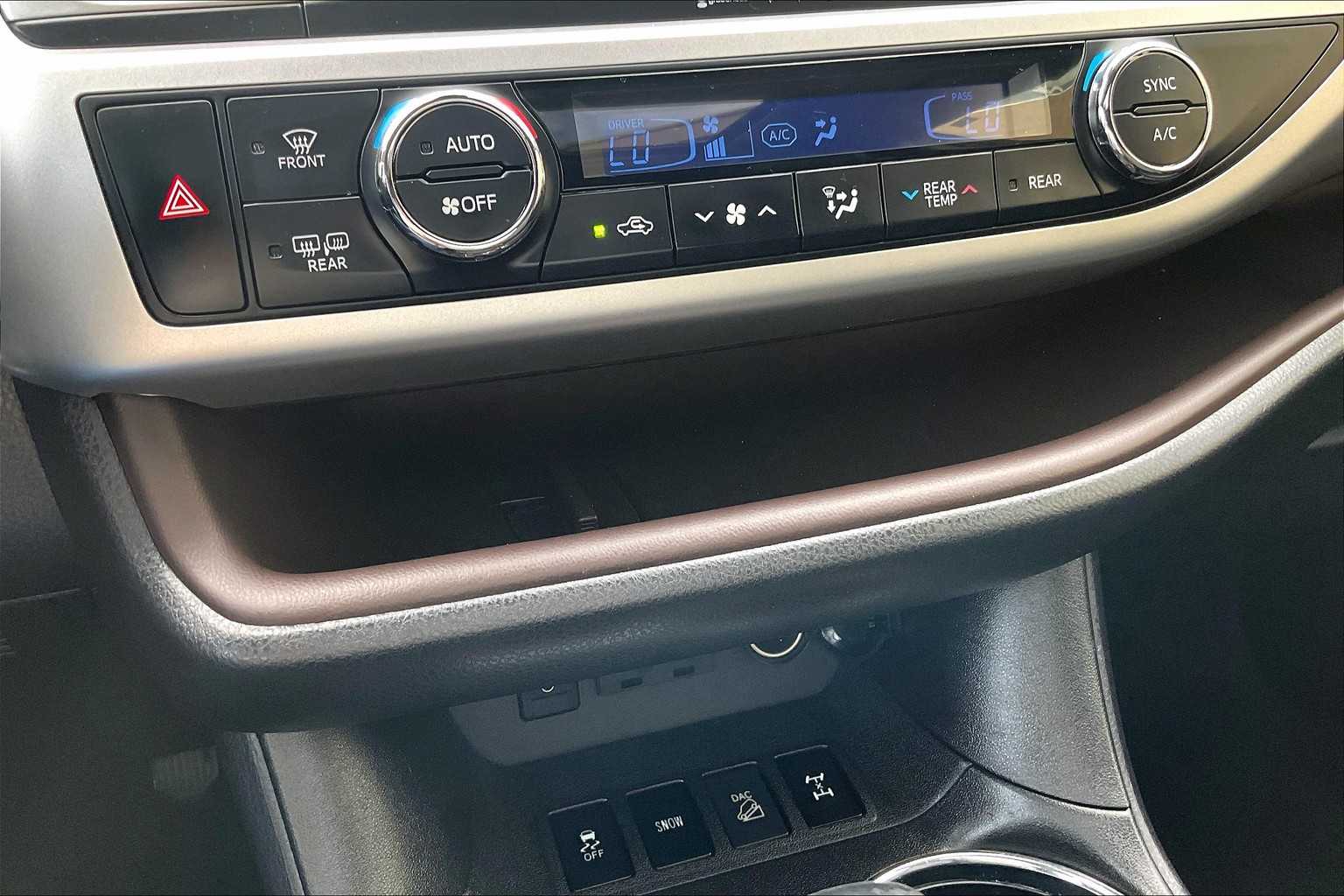 2019 Toyota Highlander XLE - Photo 26