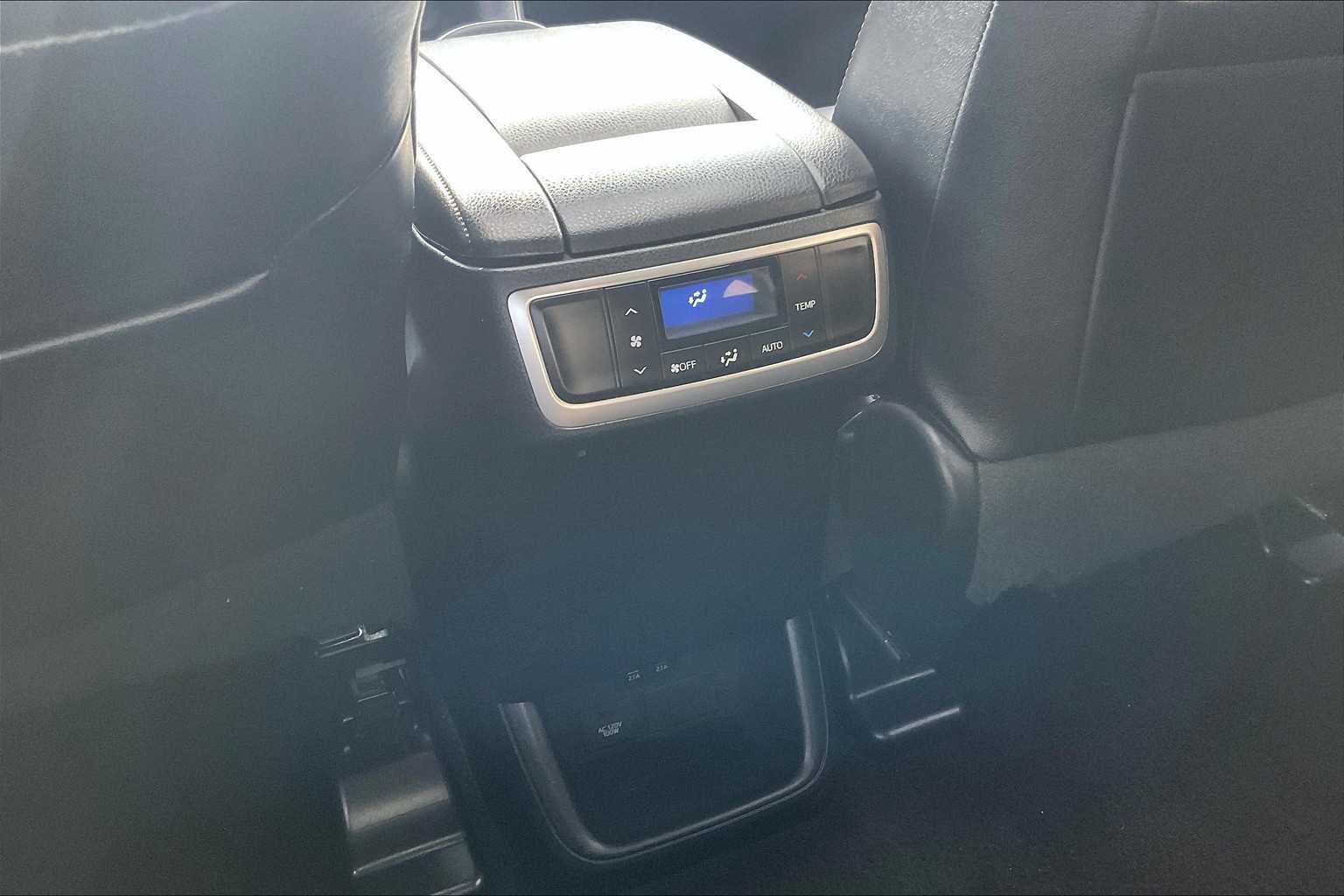 2019 Toyota Highlander XLE - Photo 28